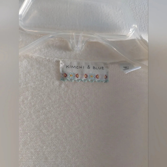Kimchi & Blue Urban Outfitters ivory Cardigan sweater Small - Picture 2 of 8